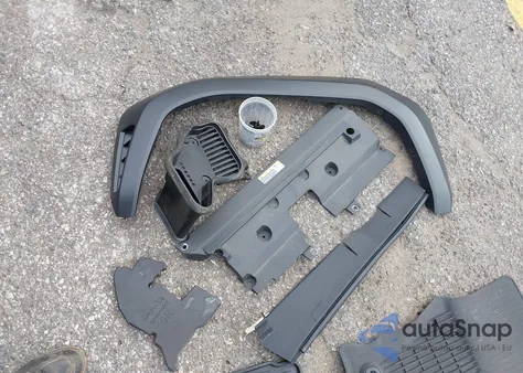 2025 Toyota Tacoma Trd Off Road from USA, damaged, VIN 3TMLB5JN5SM106295